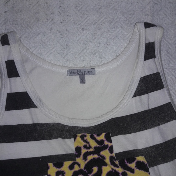 Crop Top - Picture 3 of 4